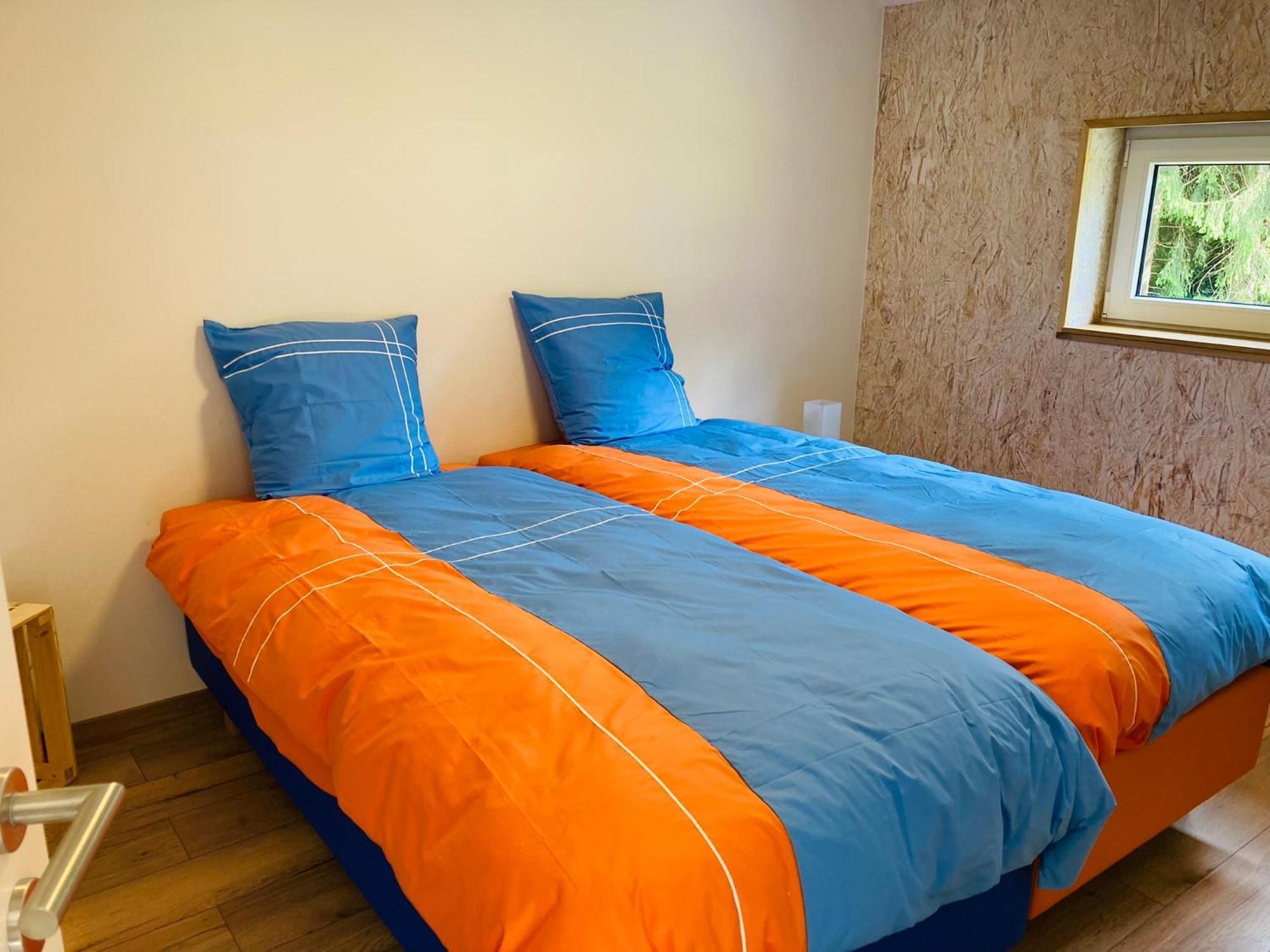 Open Source A L'Entree Du Circuit! Apartment Stavelot Bilik gambar