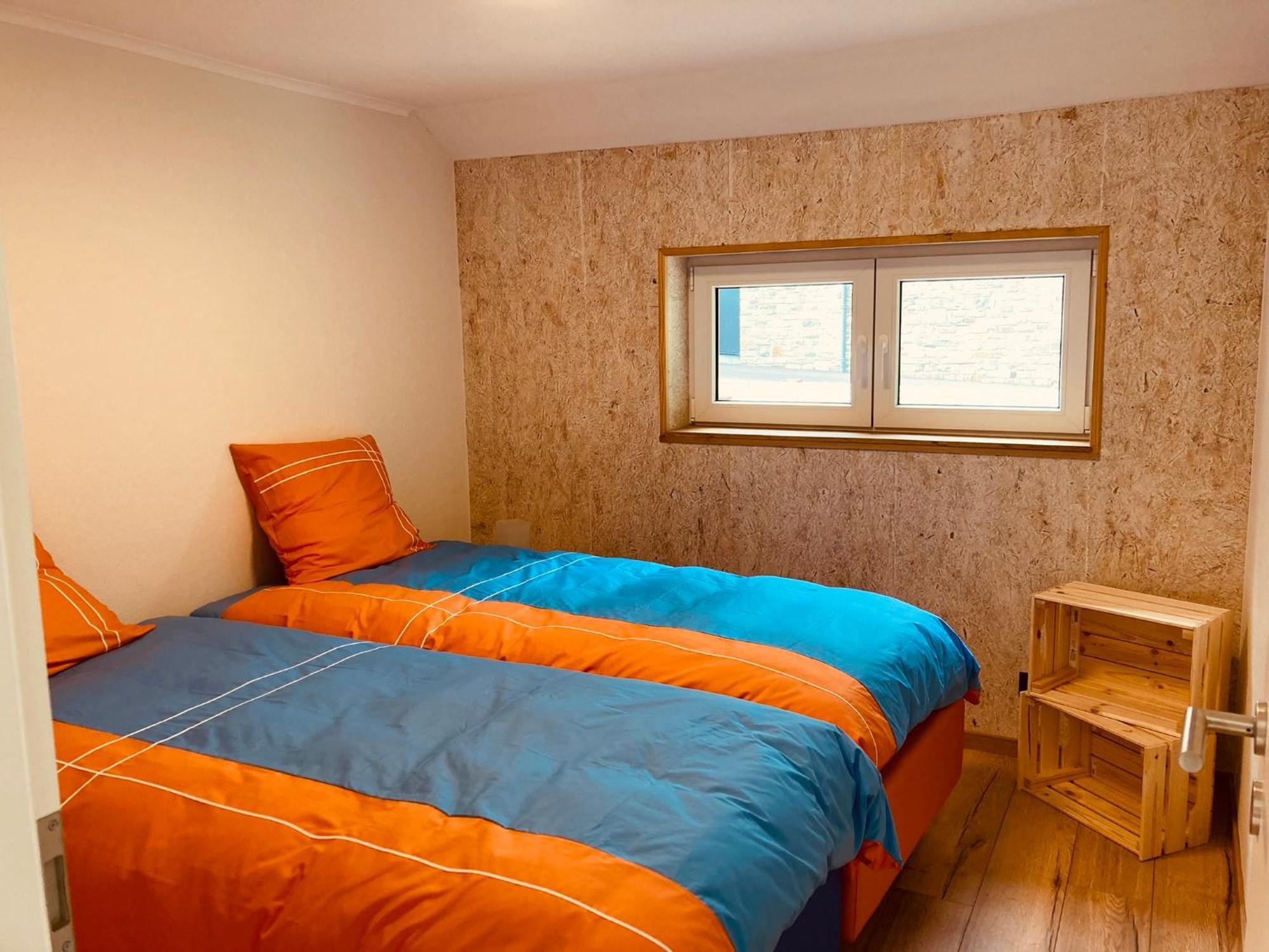 Open Source A L'Entree Du Circuit! Apartment Stavelot Bilik gambar