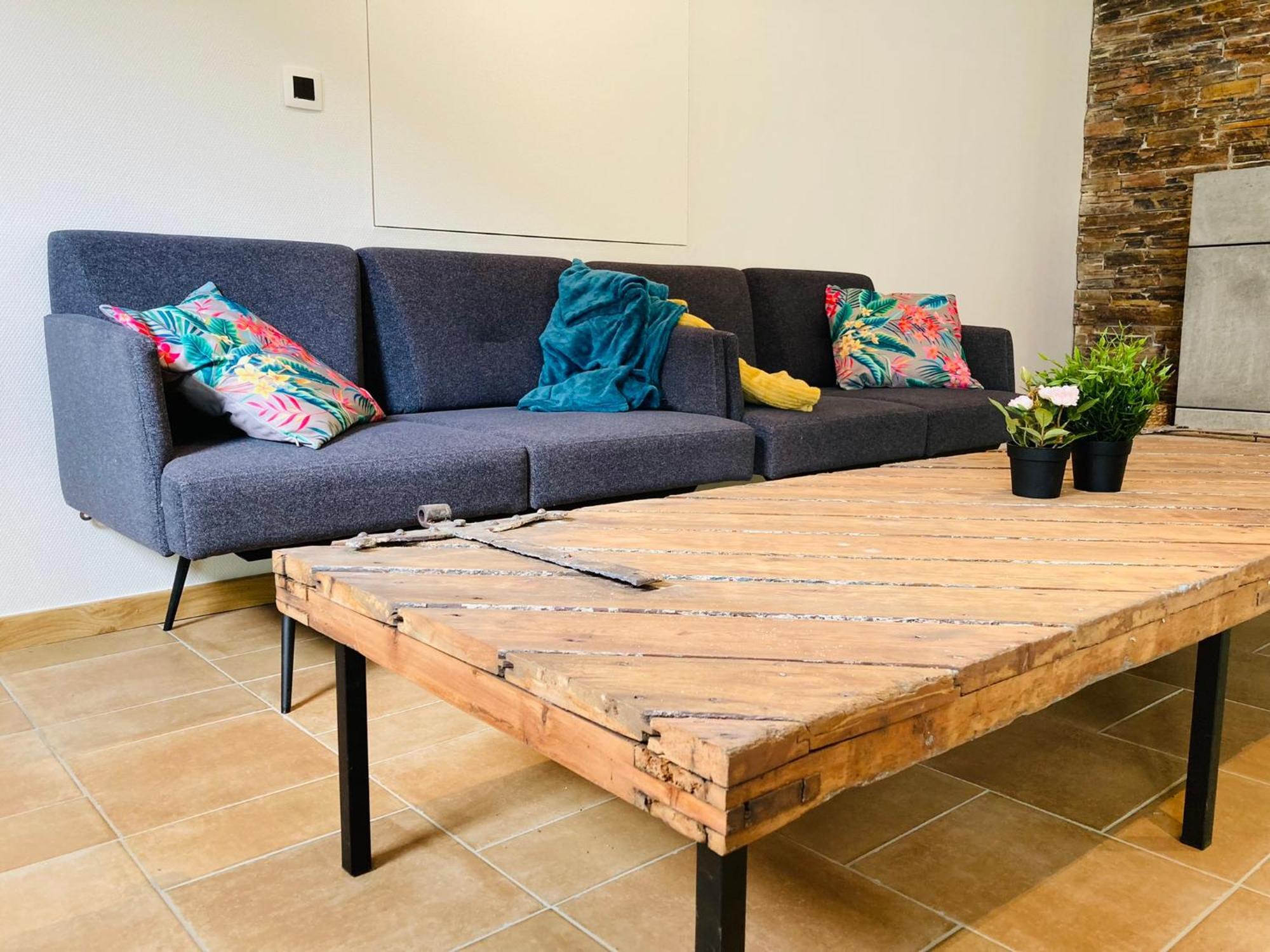 Open Source A L'Entree Du Circuit! Apartment Stavelot Bilik gambar