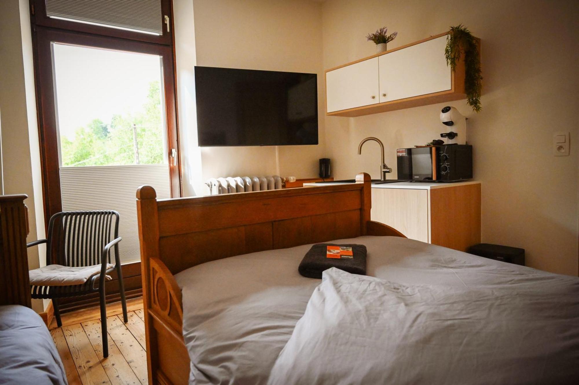 Open Source A L'Entree Du Circuit! Apartment Stavelot Bilik gambar