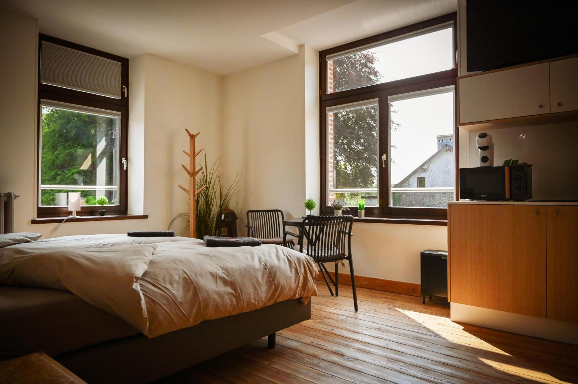 Open Source A L'Entree Du Circuit! Apartment Stavelot Bilik gambar