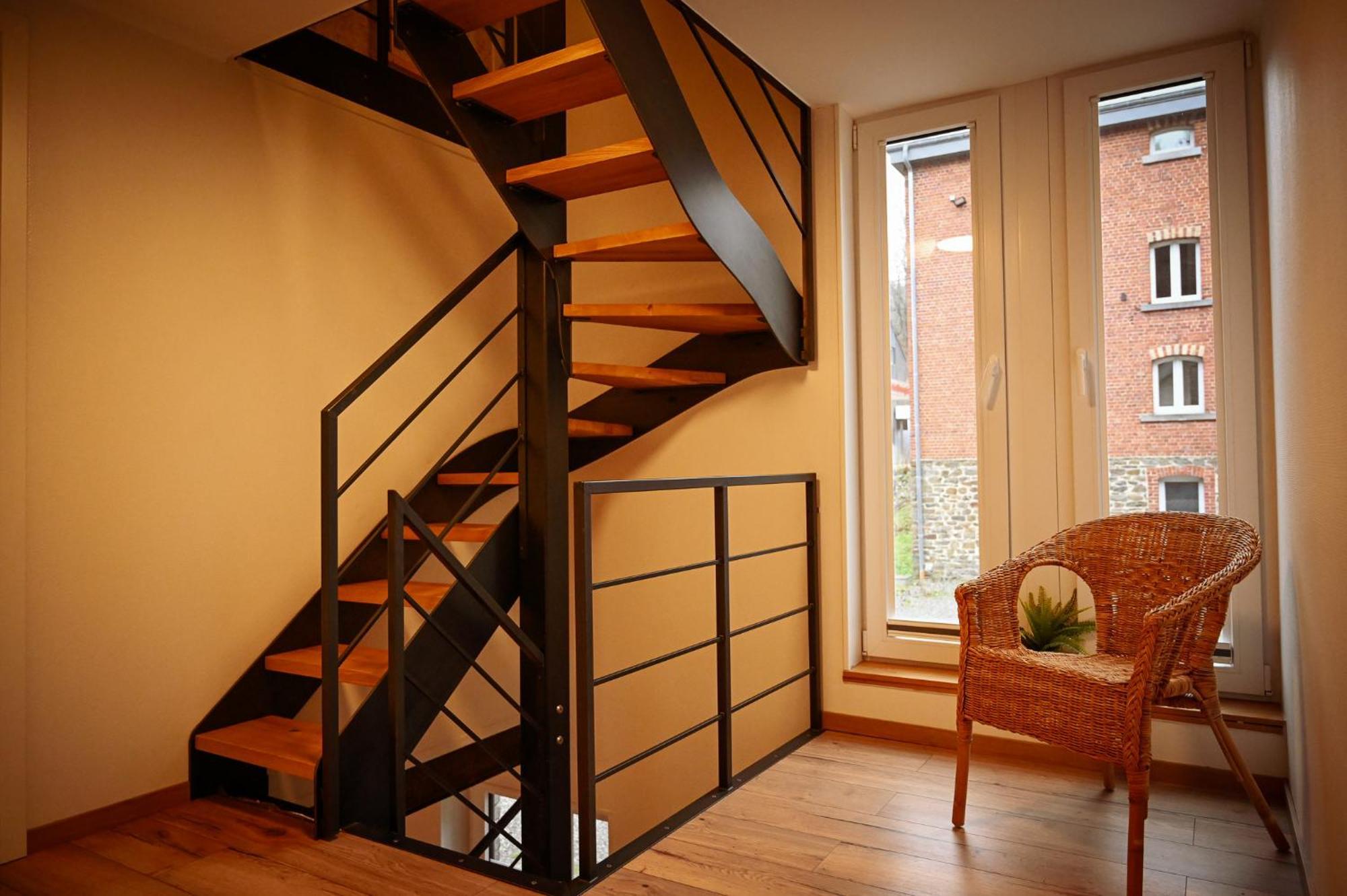 Open Source A L'Entree Du Circuit! Apartment Stavelot Bilik gambar